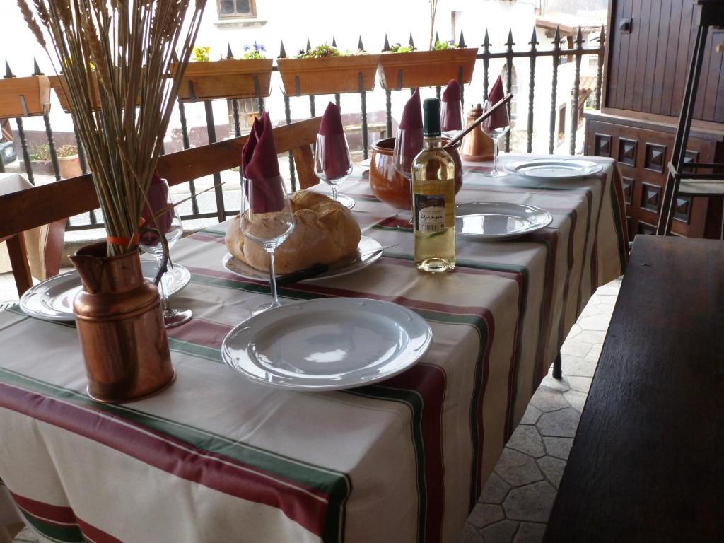 Hostal Ezkurra Esterno foto